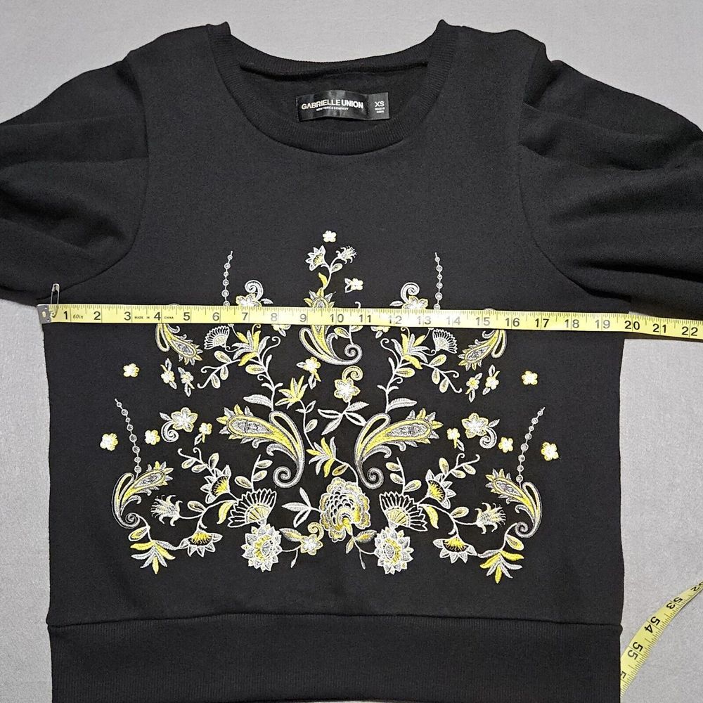 Gabrielle Union Sweatshirt XS Embroidered Long Sleeves Black Floral Paisley Boho - Picture 8 of 8